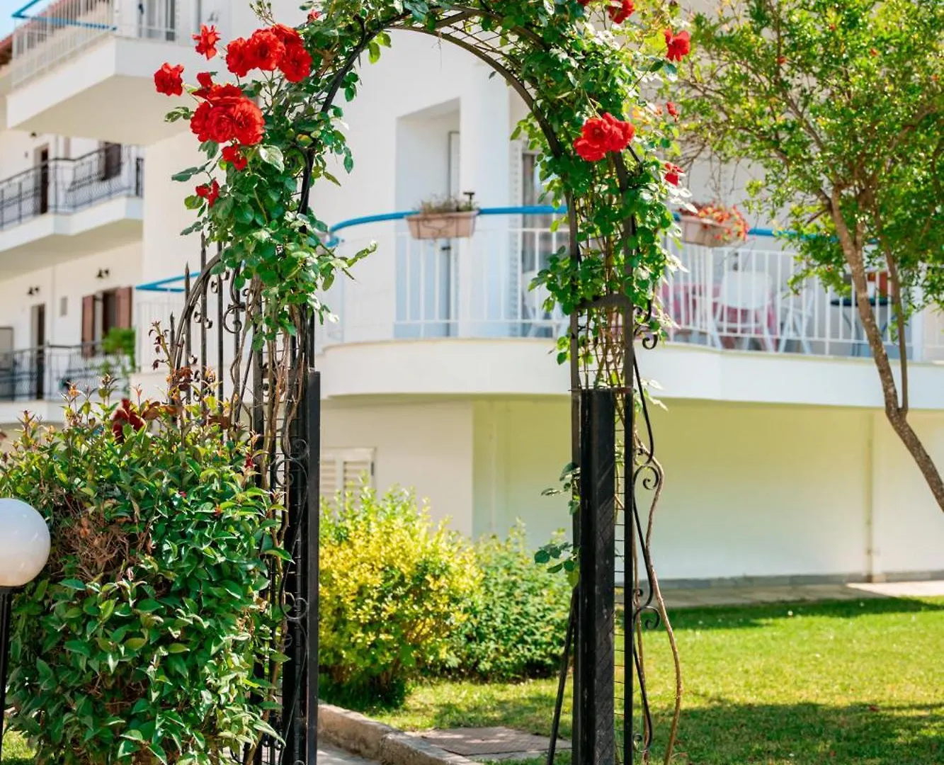 Narciso, Elegant Living Apartment Siviri 0*,  Greece