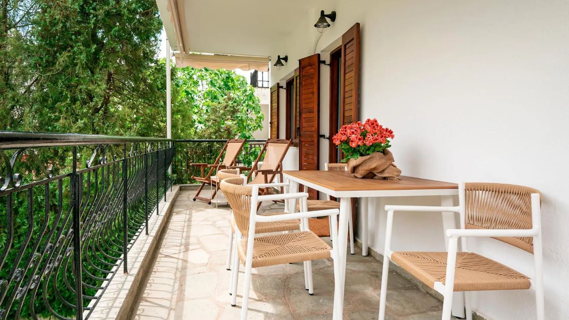 Narciso, Elegant Living Apartment Siviri