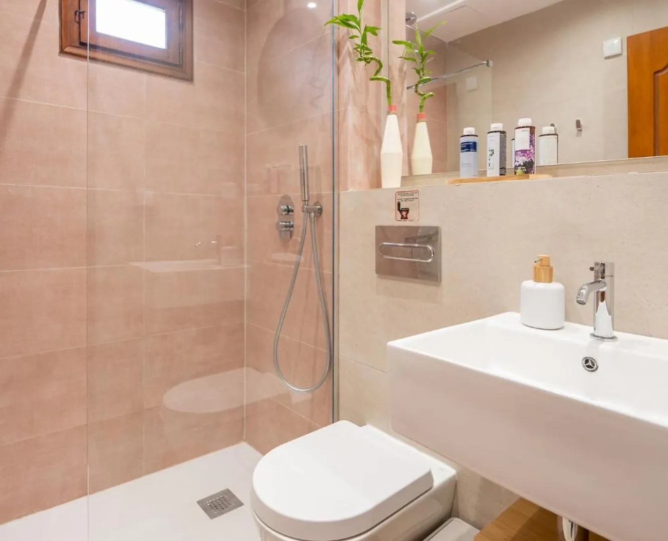 Narciso, Elegant Living Apartment Siviri 0*,