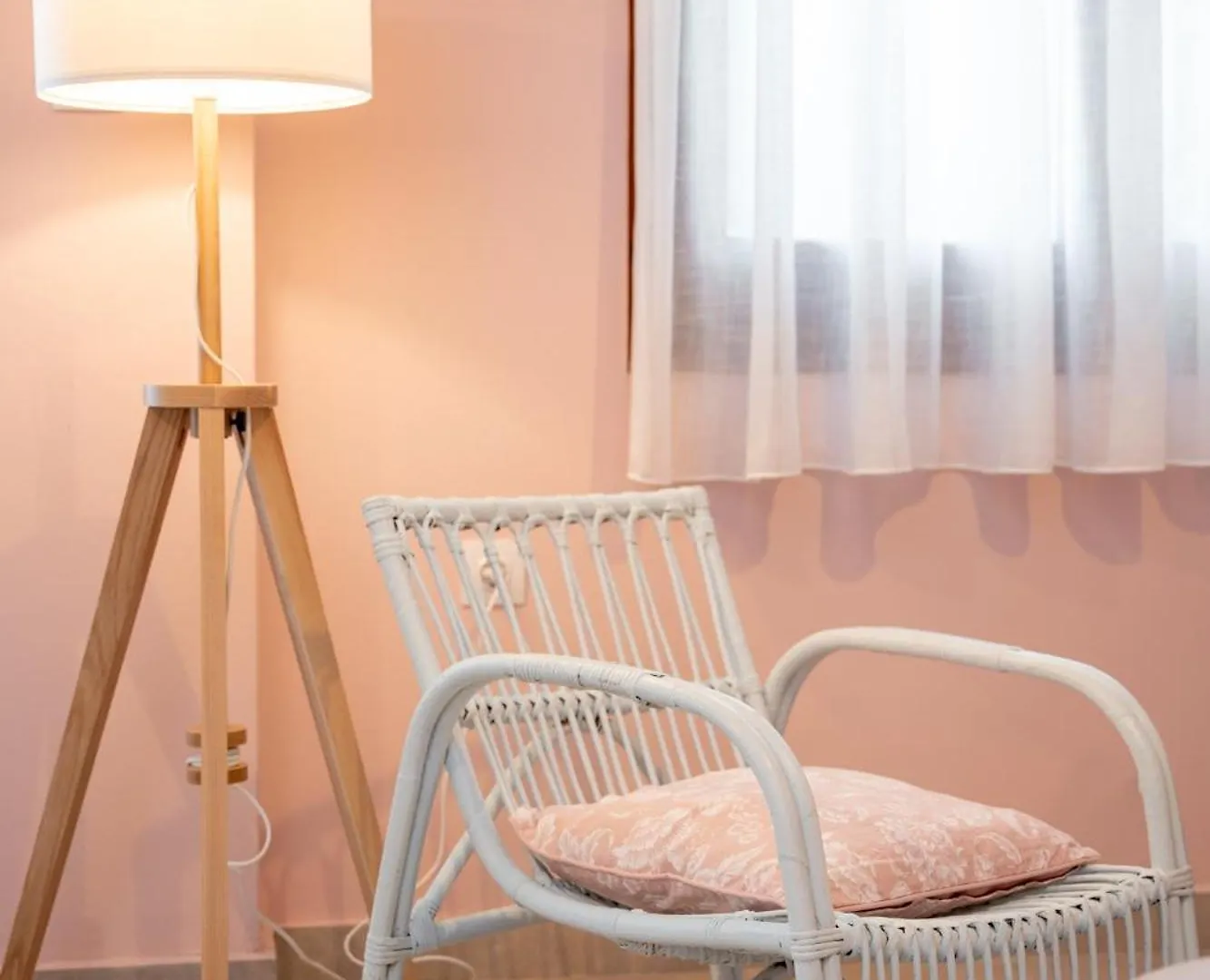Narciso, Elegant Living Apartment Siviri