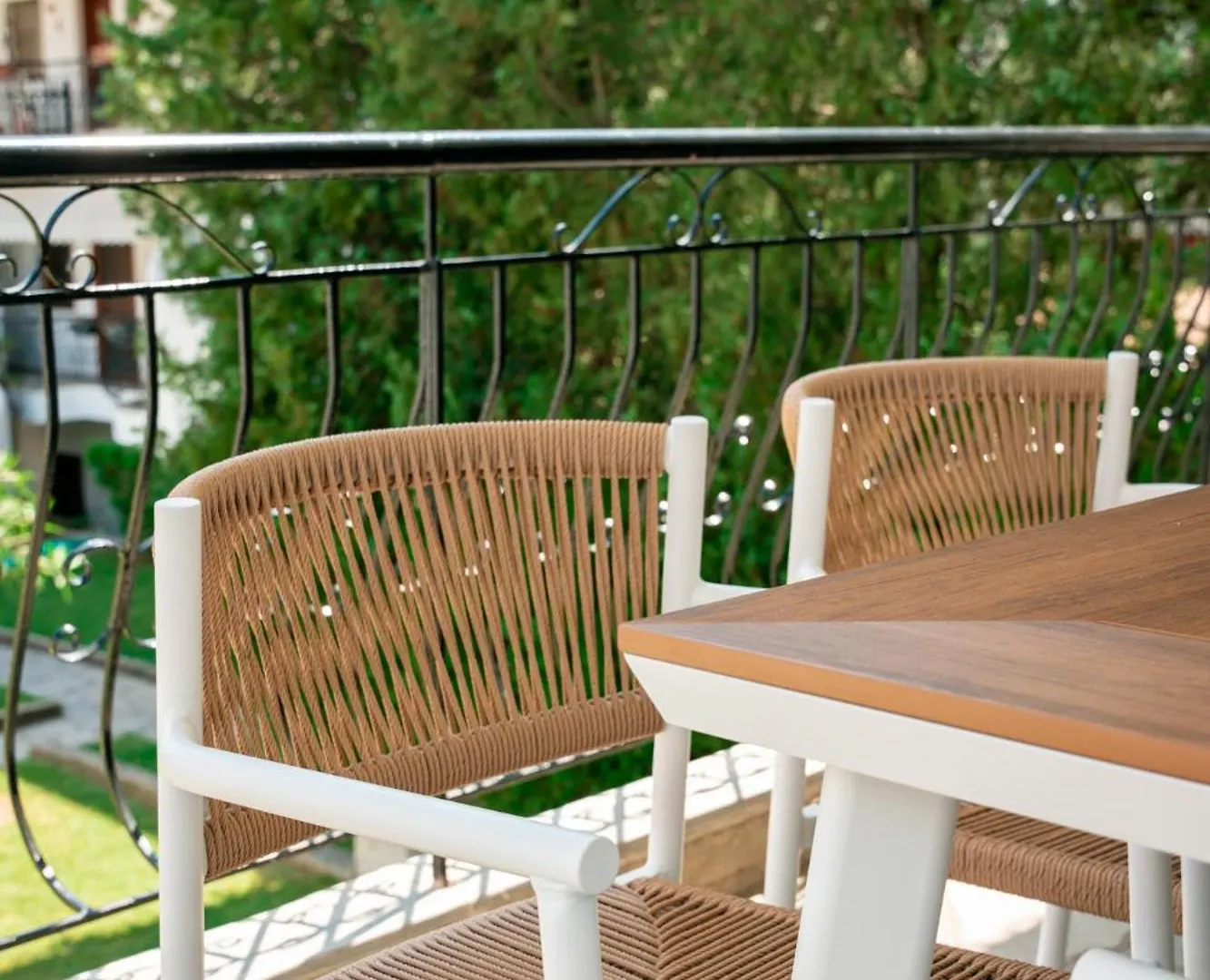 Narciso, Elegant Living Apartment Siviri