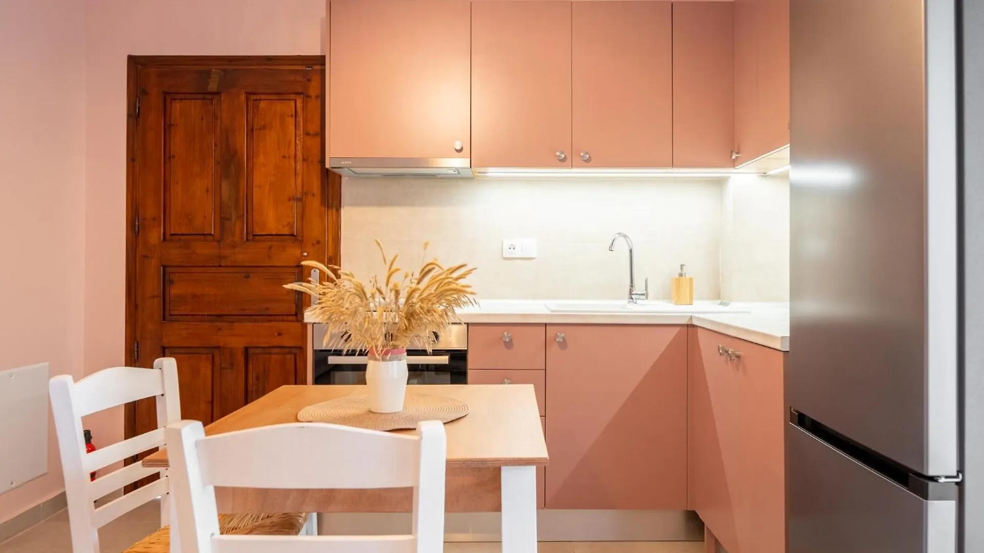 Narciso, Elegant Living Apartment Siviri 0*,  Greece